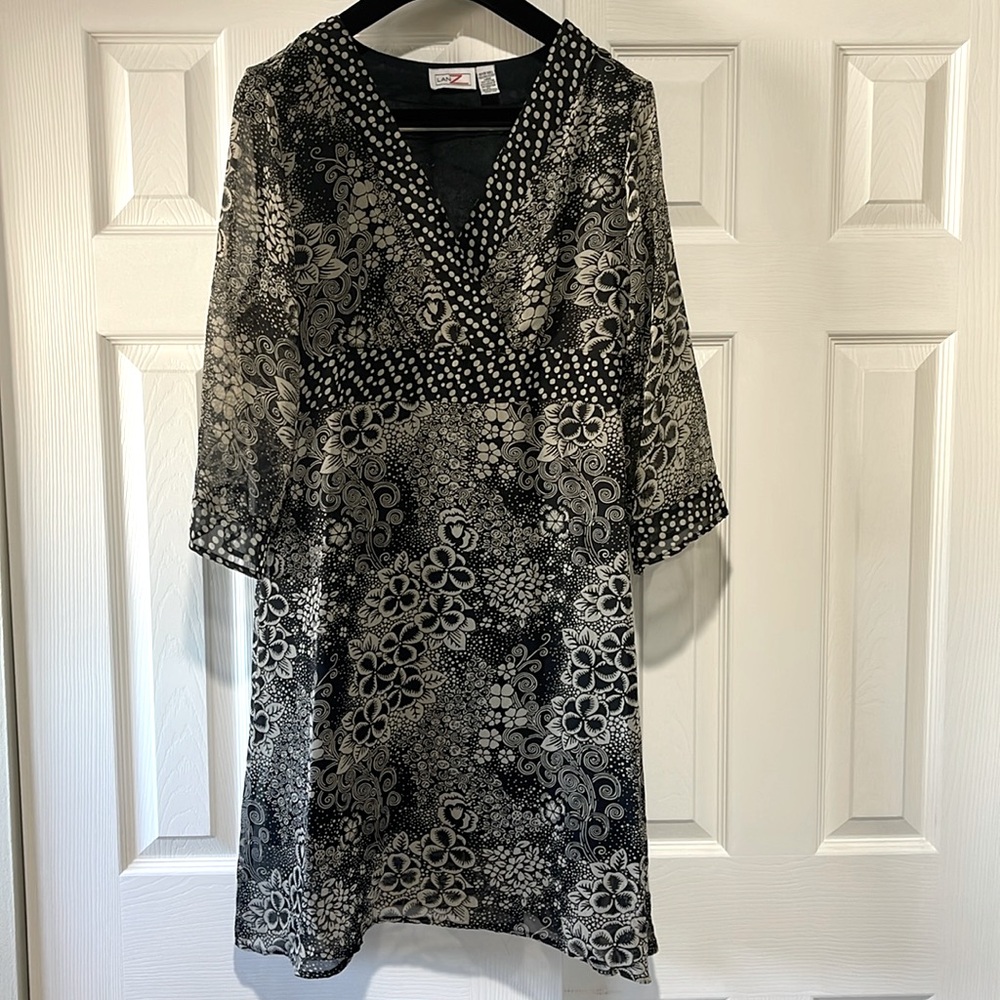 BNOWT LANZ BLACK & TAUPE POLYESTER CHIFFON V-NECK A-LINE DRESS WITH 3/4 SLEEVES